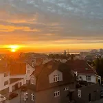 Amazing Views Apartment In The City Center
